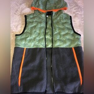 Size XL 14/16 Old Navy Puffer Vest